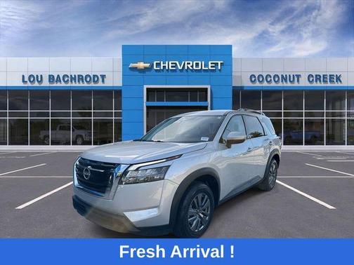 Brilliant Silver Metallic 2025 Nissan Pathfinder SV