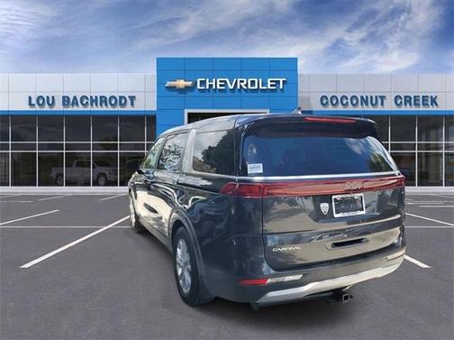 2023 Kia Carnival LX