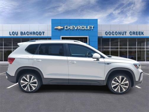 2024 Volkswagen Taos 1.5T SE
