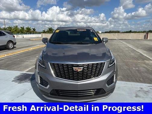 2022 Cadillac XT5 Premium Luxury