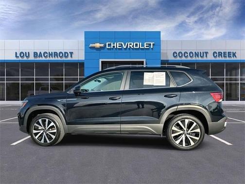 2024 Volkswagen Taos 1.5T SE