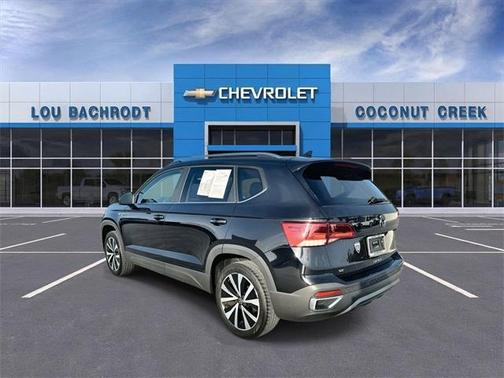 2024 Volkswagen Taos 1.5T SE