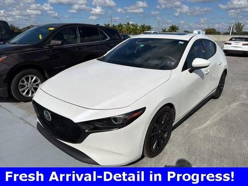 2019 Mazda Mazda3 FWD w/Premium Package