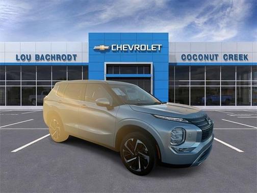 2023 Mitsubishi Outlander SE