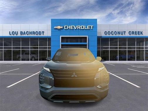 2023 Mitsubishi Outlander SE