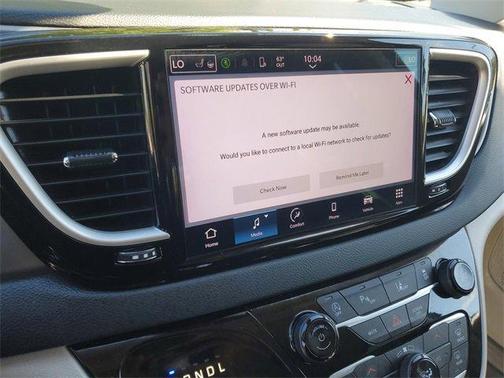2023 Chrysler Pacifica Touring-L