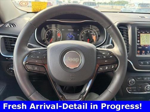 2023 Jeep Cherokee Altitude Lux