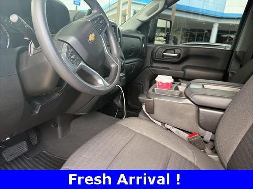 2022 Chevrolet Silverado 2500 Custom