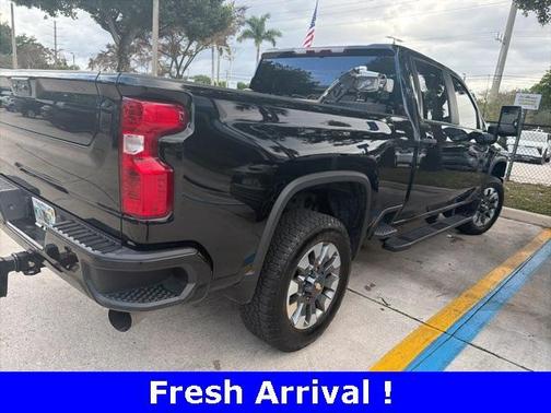2022 Chevrolet Silverado 2500 Custom