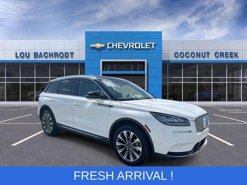 White Metallic 2022 Lincoln Corsair Reserve