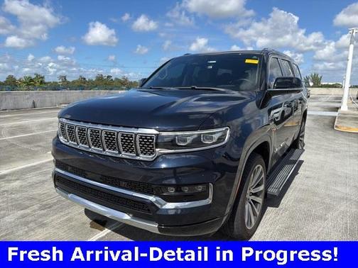 2023 Jeep Grand Wagoneer Base