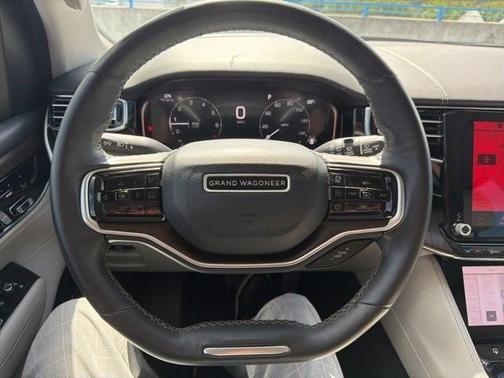 2023 Jeep Grand Wagoneer Base