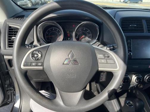 2023 Mitsubishi Outlander Sport 2.0 ES