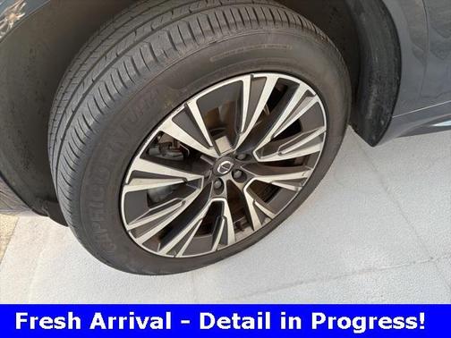 2020 Volvo XC90 T5 Momentum 7 Passenger