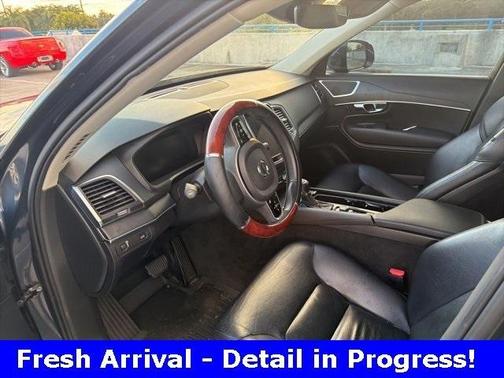 2020 Volvo XC90 T5 Momentum 7 Passenger