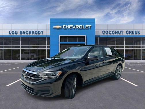 Deep Black Pearl Effect 2024 Volkswagen Jetta 1.5T SE
