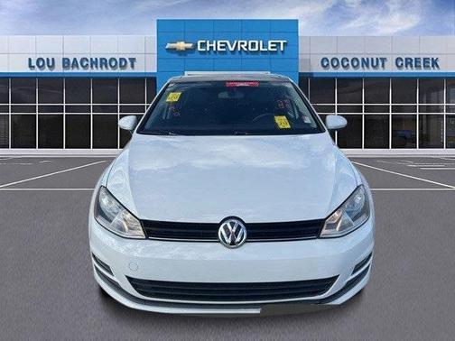 2016 Volkswagen Golf TSI SE 4-Door