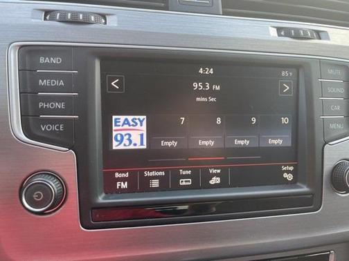 2016 Volkswagen Golf TSI SE 4-Door