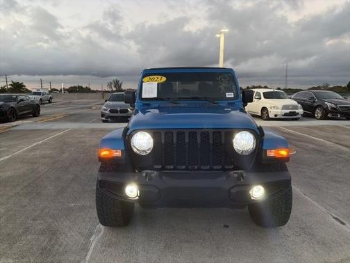 2023 Jeep Gladiator Sport