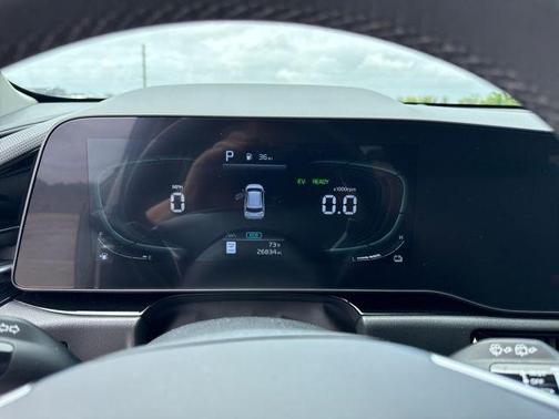 Snow White Pearl 2023 Kia Niro EX Touring