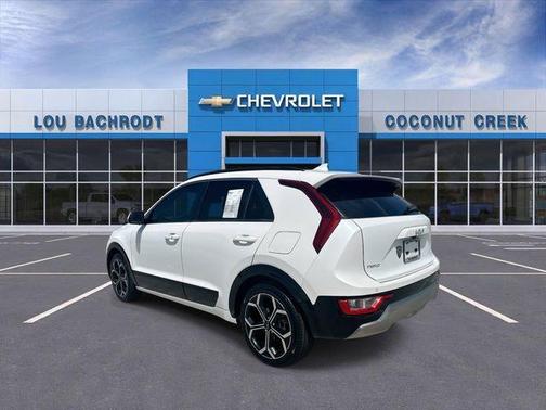 Snow White Pearl 2023 Kia Niro EX Touring