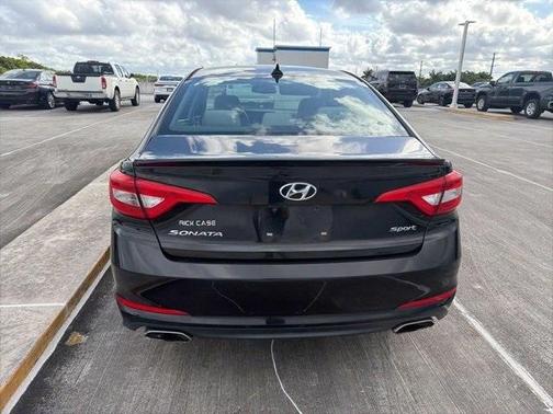2015 Hyundai SONATA Sport