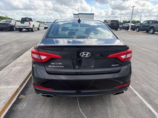 2015 Hyundai SONATA Sport