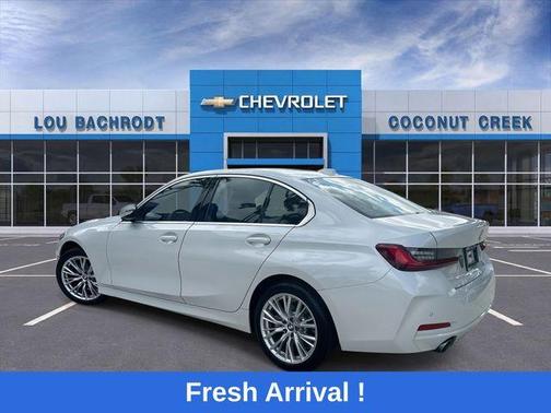 White Metallic 2024 BMW 330 i