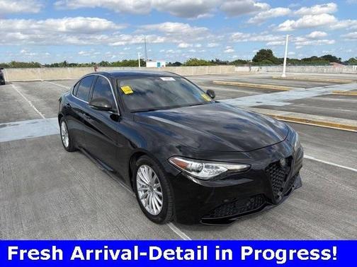 2021 Alfa Romeo Giulia Base