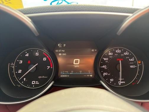 2021 Alfa Romeo Giulia Base