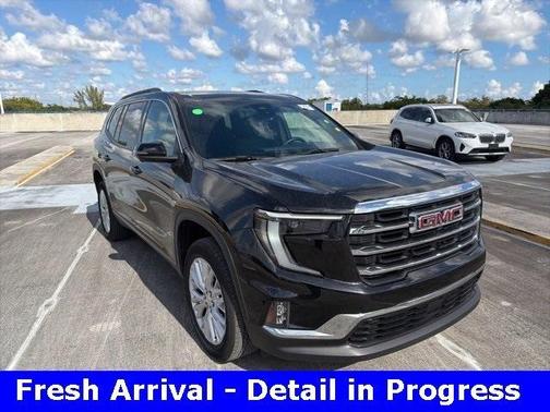 2024 GMC Acadia Elevation