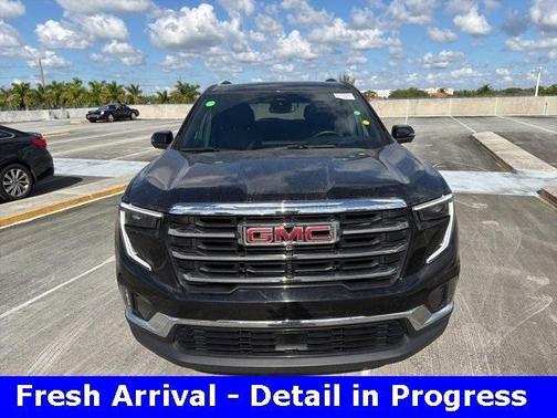 2024 GMC Acadia Elevation