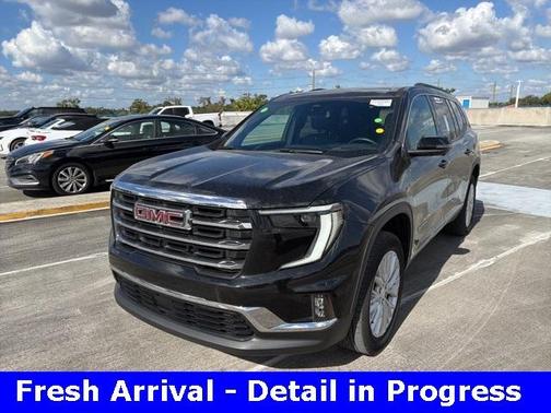 2024 GMC Acadia Elevation