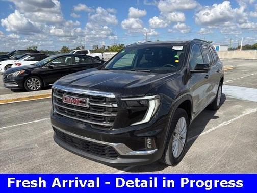 2024 GMC Acadia Elevation