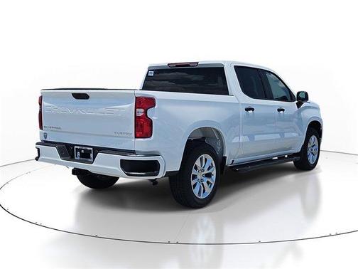2025 Chevrolet Silverado 1500 Custom