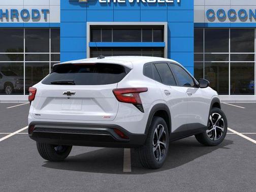 Summit White 2026 Chevrolet Trax 1RS