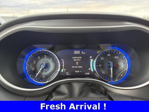 2024 Chrysler Pacifica Touring-L