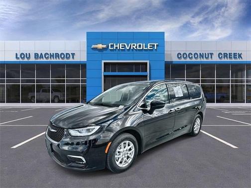 2024 Chrysler Pacifica Touring-L