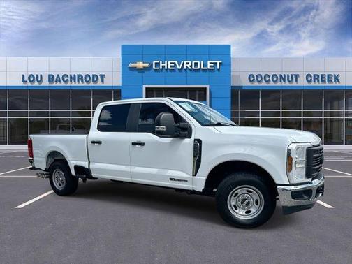 Oxford White 2024 Ford F-250 XL