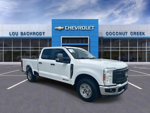 Oxford White 2024 Ford F-250 XL