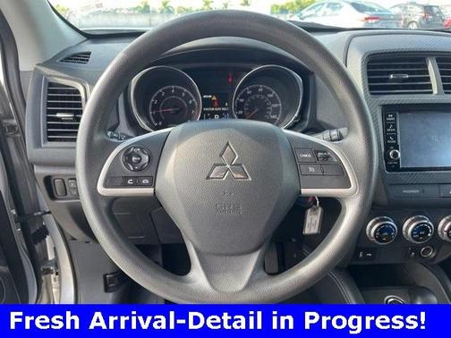 2023 Mitsubishi Outlander Sport 2.0 ES