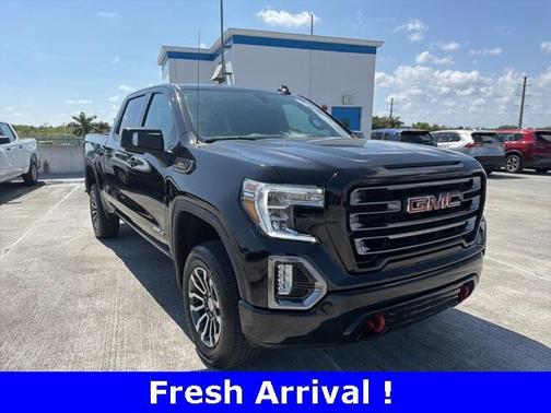 2021 GMC Sierra 1500 AT4