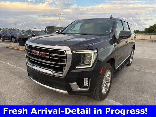 2023 GMC Yukon SLT