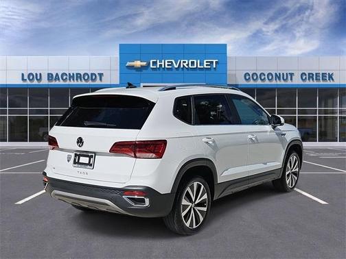2024 Volkswagen Taos 1.5T SE