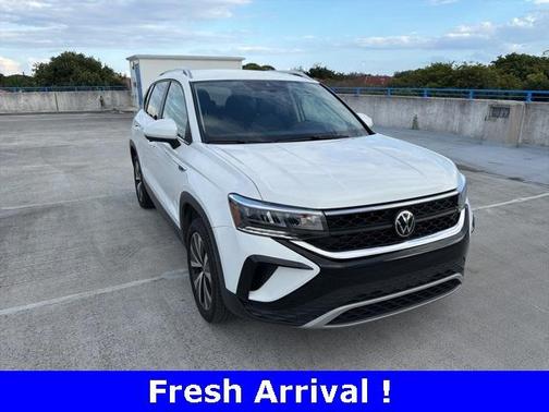 2024 Volkswagen Taos 1.5T SE