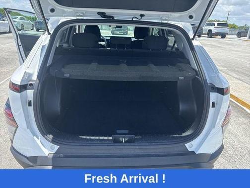 White 2025 Hyundai KONA SEL