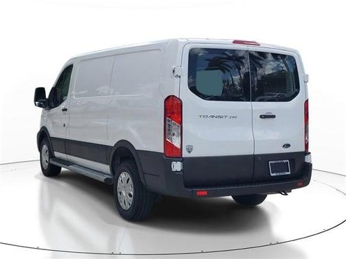 2023 Ford Transit-250 T250 LOW RF