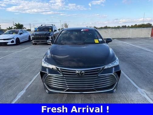 2022 Toyota Avalon XLE