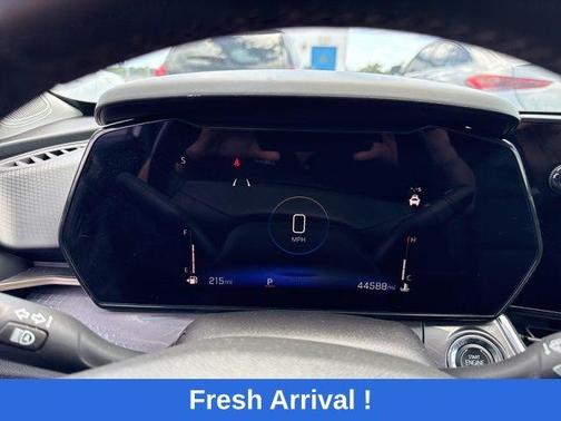 Summit White 2024 Chevrolet Trax ACTIV