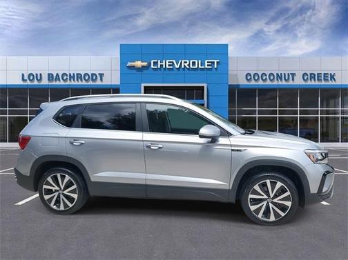 2024 Volkswagen Taos 1.5T SE
